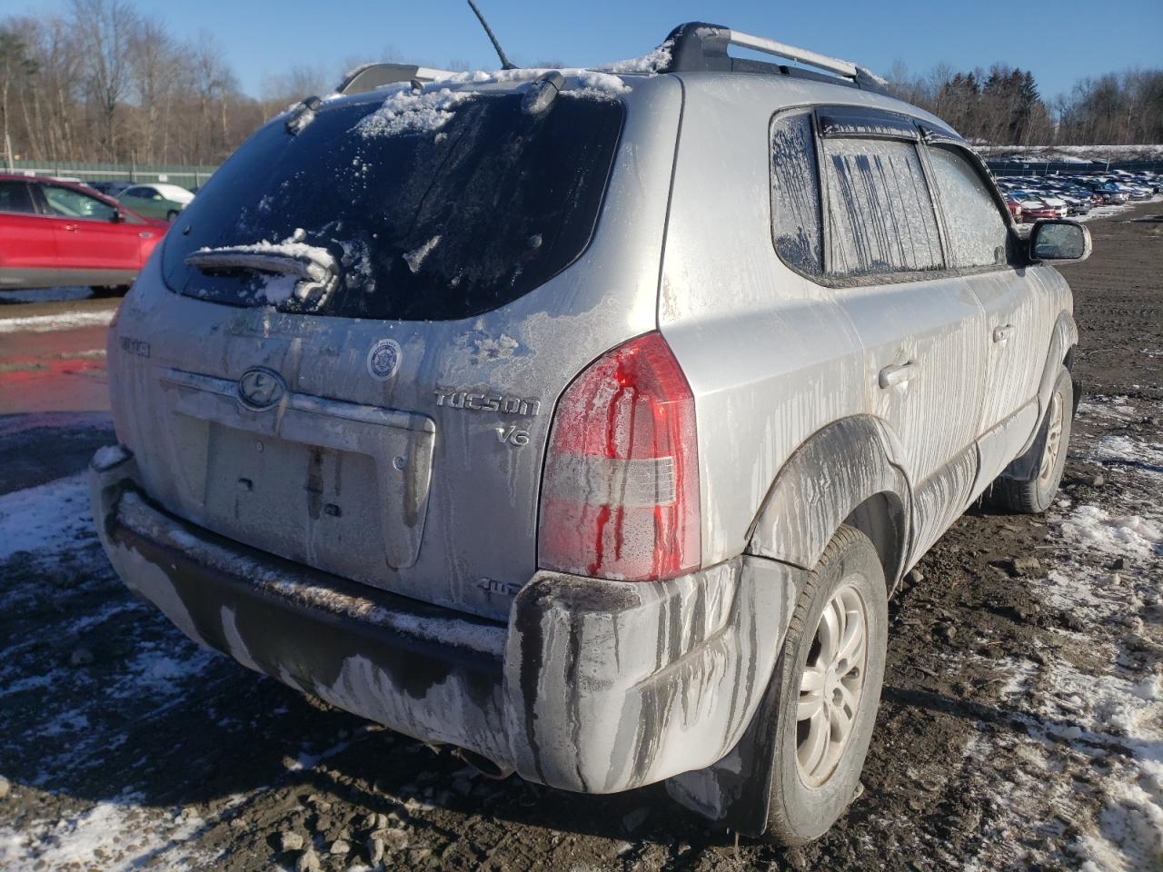 Photo 4 from auction – 2007 HYUNDAI TUCSON SE with VIN KM8JN72D47U616006