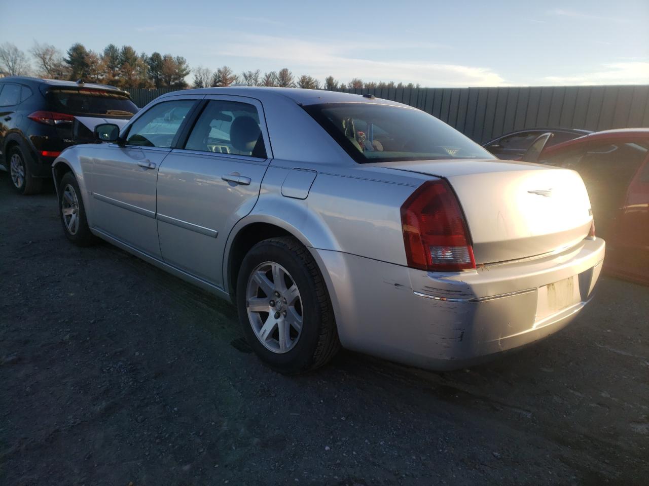 Photo 3 from auction – 2006 CHRYSLER 300 TOURIN with VIN 2C3LA53G36H340445