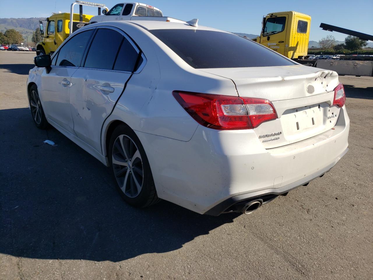 Photo 3 from auction – 2019 SUBARU LEGACY 2.5 with VIN 4S3BNAN66K3018100