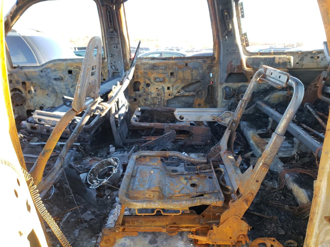 Photo 6 from auction – 2002 FORD EXCURSION with VIN 1FMSU43F22EA14746