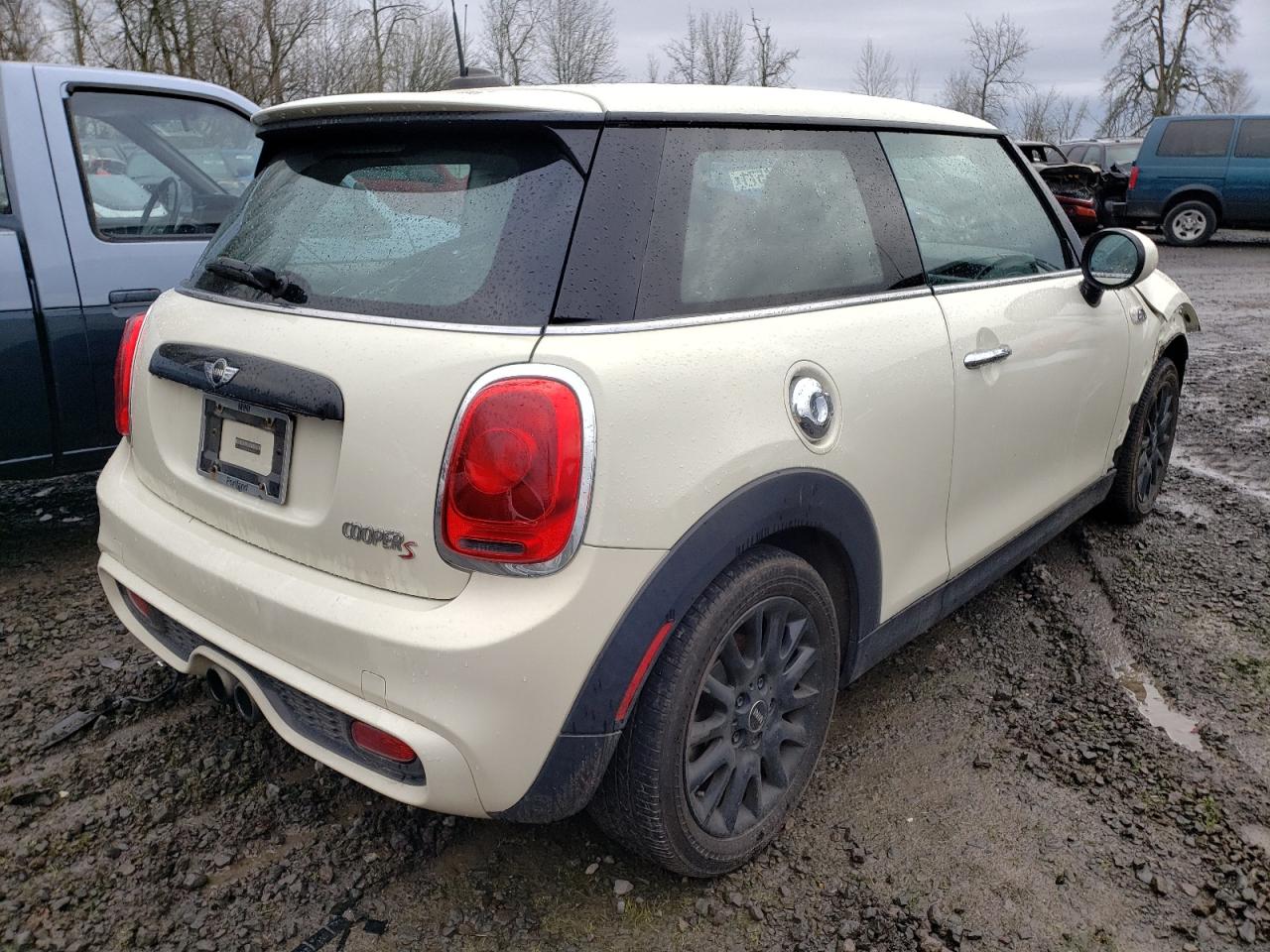 Photo 4 from auction – 2015 MINI COOPER S with VIN WMWXP7C56F2A61022