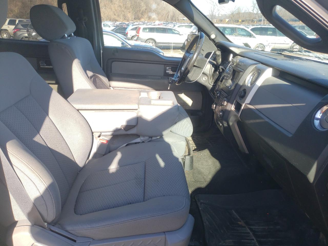 Photo 5 from auction – 2013 FORD F150 SUPER with VIN 1FTFW1EF1DFD87561