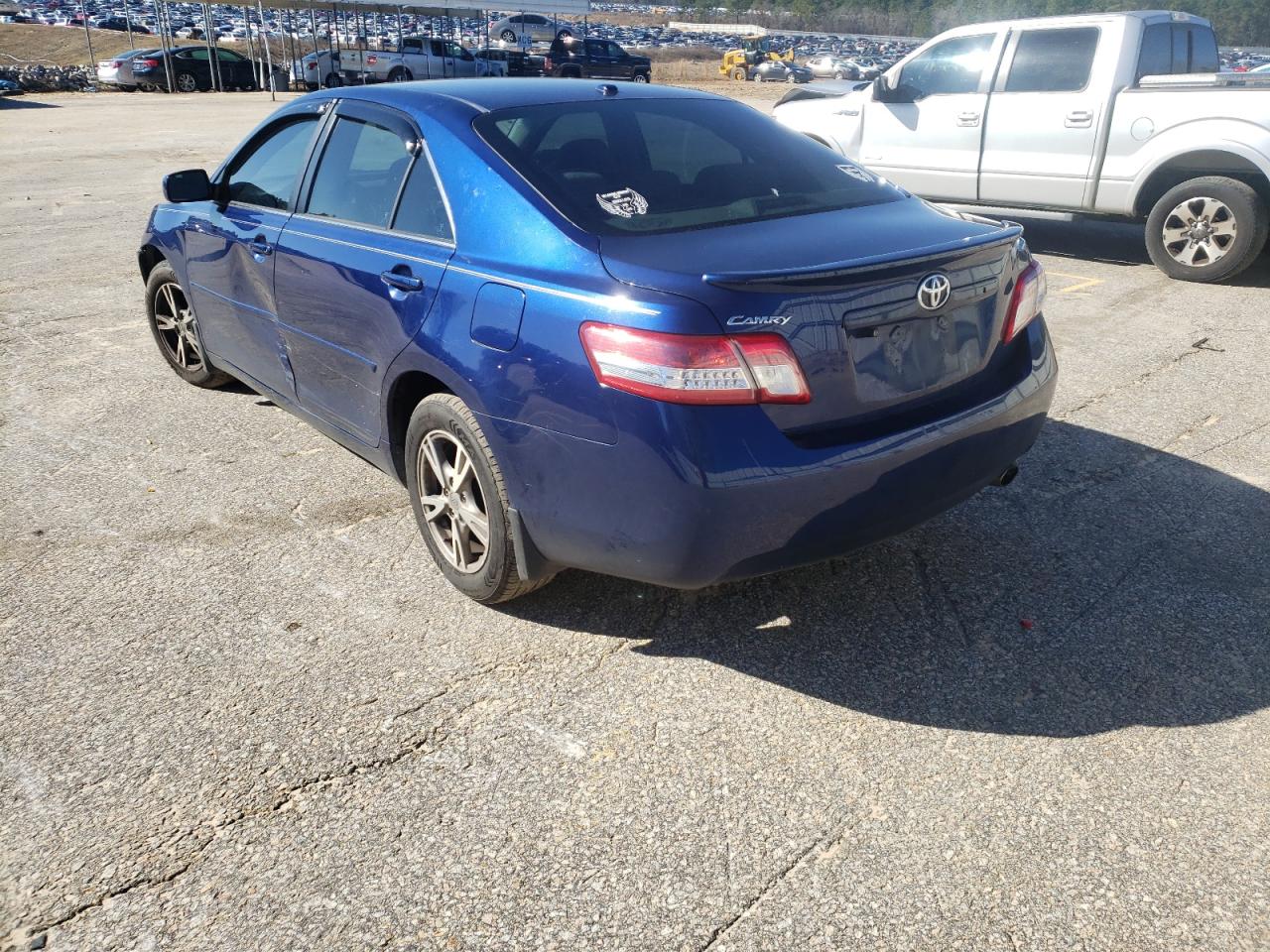 Photo 3 from auction – 2011 TOYOTA CAMRY BASE with VIN 4T1BF3EK1BU682672