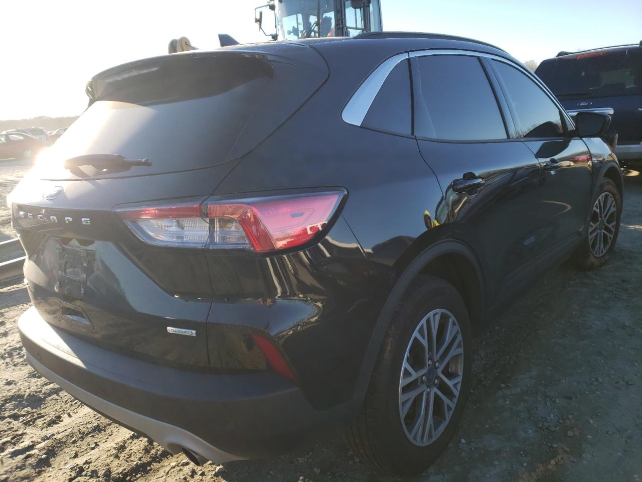 Photo 4 from auction – 2020 FORD ESCAPE SEL with VIN 1FMCU0H65LUA46426