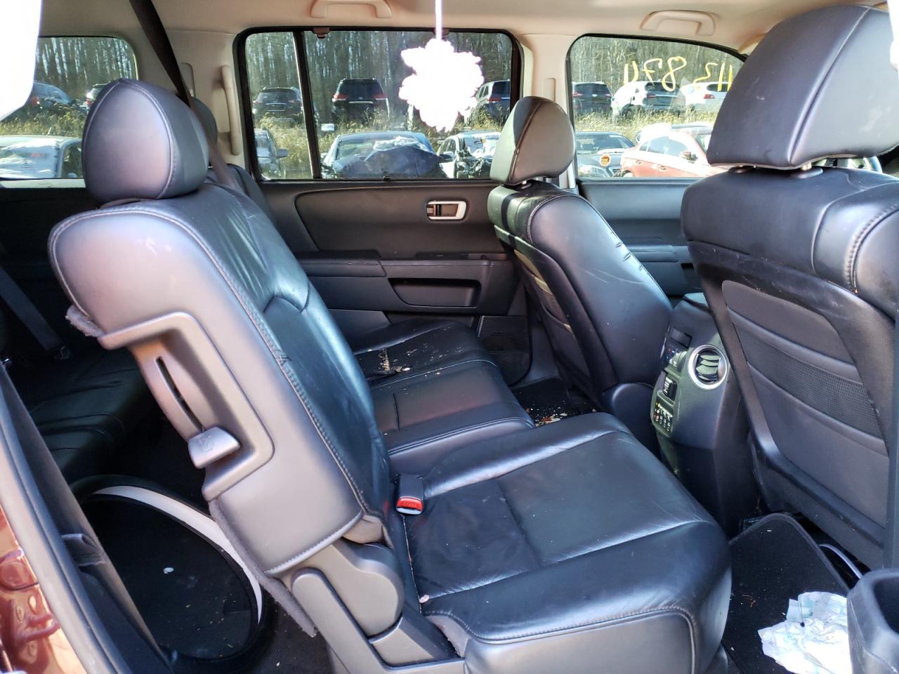 Photo 6 from auction – 2011 HONDA PILOT TOUR with VIN 5FNYF4H98BB066747