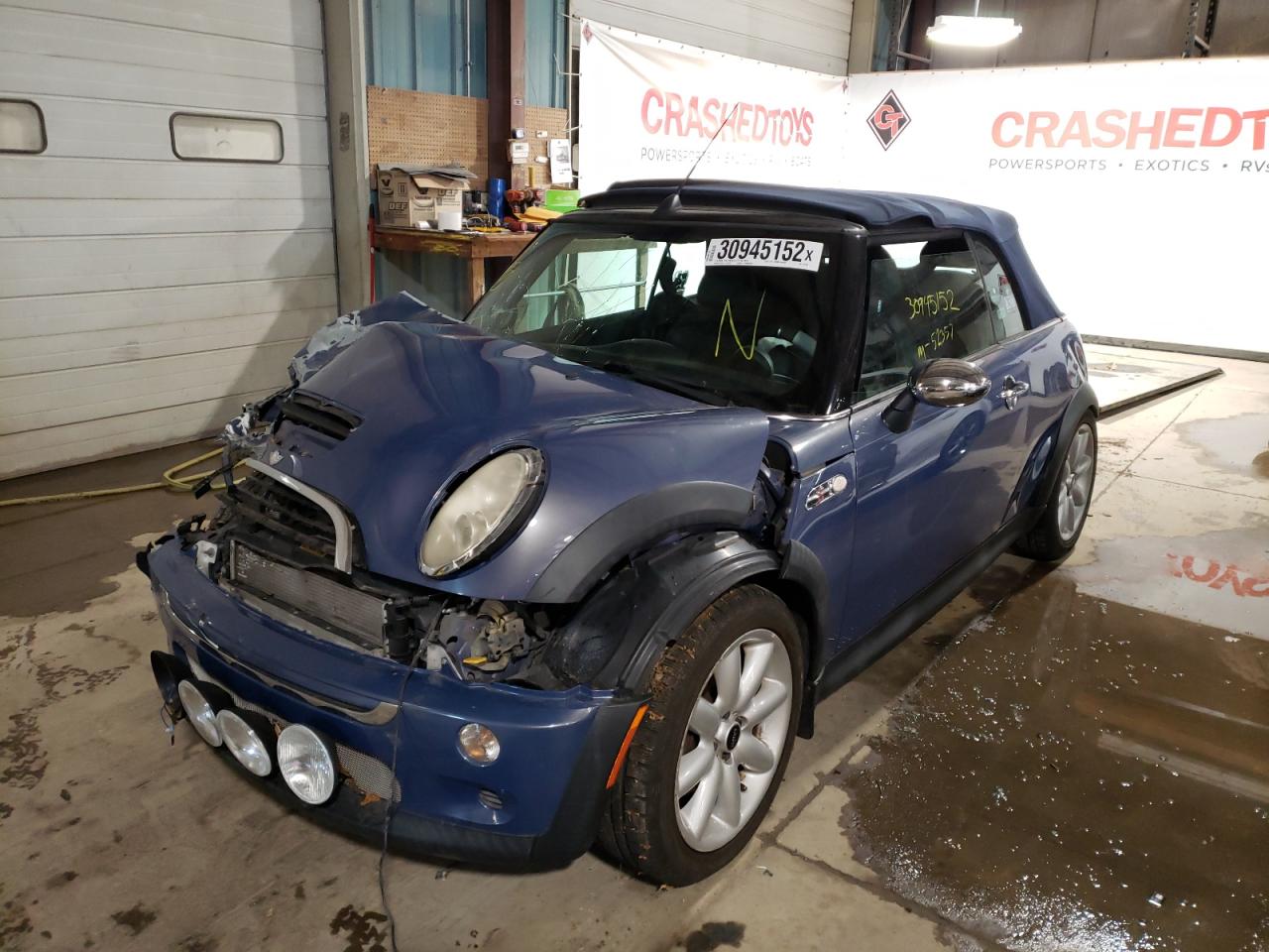 Photo 2 from auction – 2006 MINI COOPER S with VIN WMWRH33576TL93766