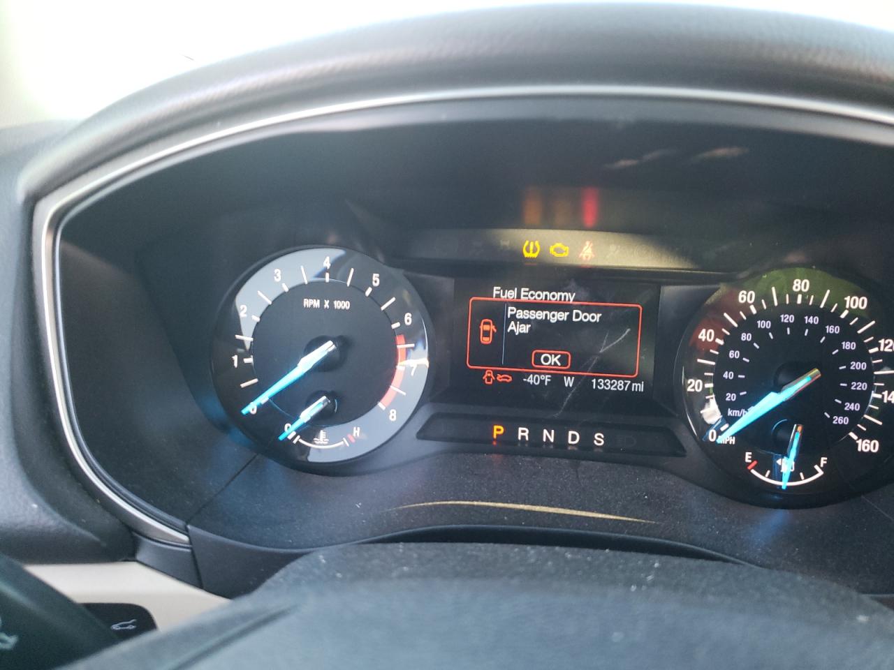 Photo 8 from auction – 2015 FORD FUSION SE with VIN 1FA6P0H77F5116689