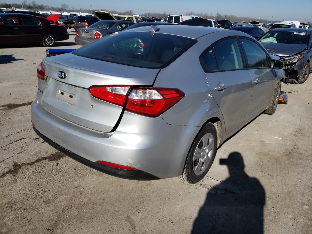 Photo 4 from auction – 2014 KIA FORTE LX with VIN KNAFK4A69E5175949