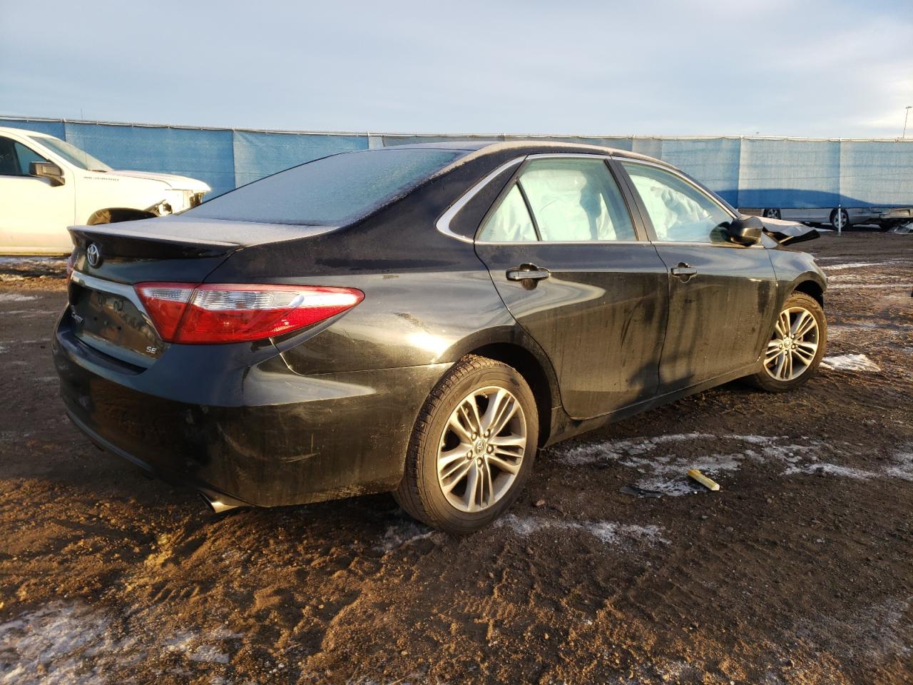 Photo 4 from auction – 2015 TOYOTA CAMRY with VIN 4T1BF1FK2FU084468