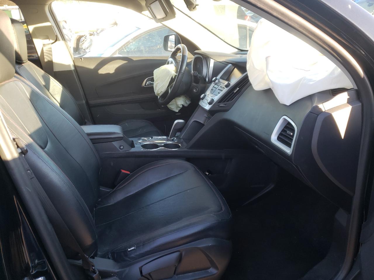 Photo 5 from auction – 2015 CHEVROLET EQUINOX LT with VIN 2GNFLBE31F6278171