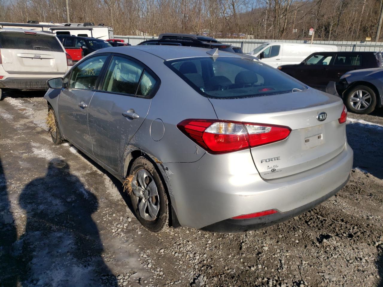 Photo 3 from auction – 2016 KIA FORTE LX with VIN KNAFK4A62G5500590