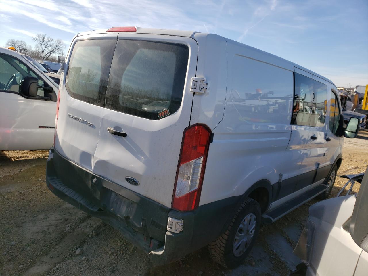 Photo 4 from auction – 2018 FORD TRANSIT T- with VIN 1FTYR1ZM4JKA58512