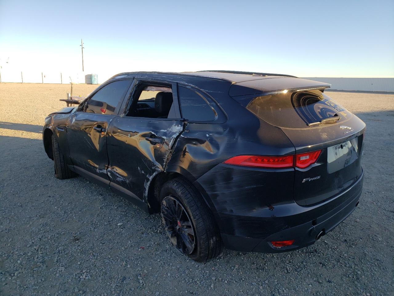 Photo 9 from auction – 2017 JAGUAR F-PACE PRE with VIN SADCK2BV2HA494920