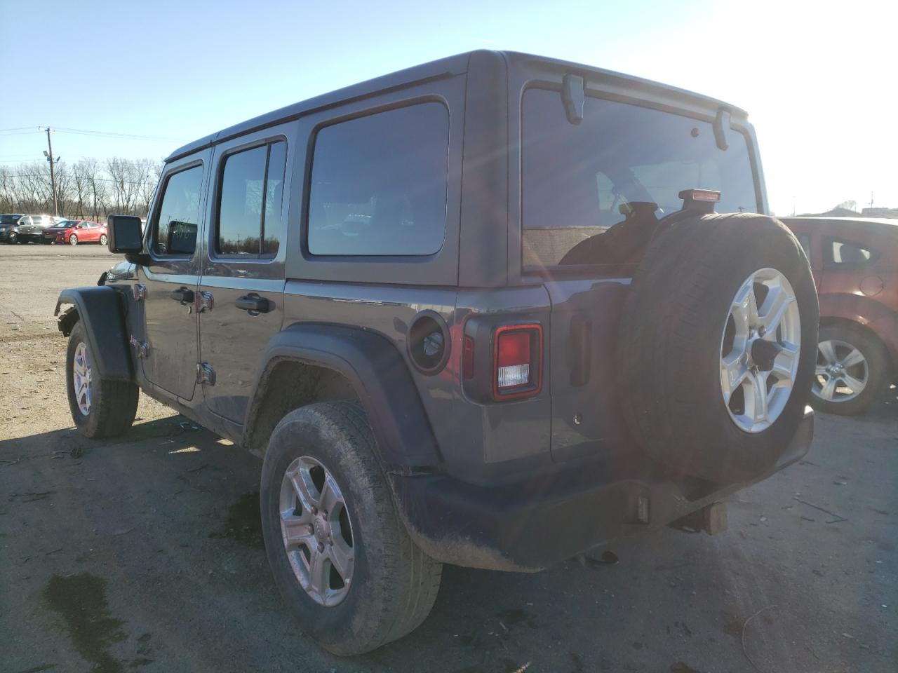 Photo 3 from auction – 2018 JEEP WRANGLER U with VIN 1C4HJXDNXJW332041