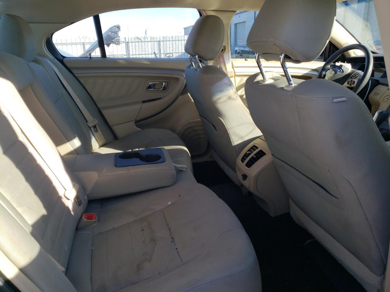 Photo 6 from auction – 2015 FORD TAURUS SE with VIN 1FAHP2D88FG119690
