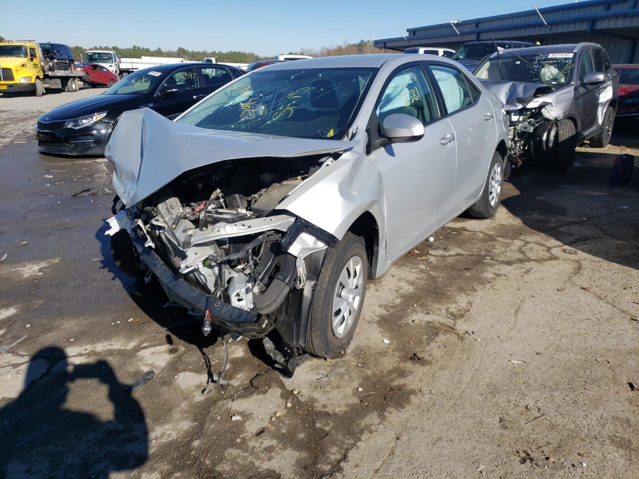 Photo 2 from auction – 2015 TOYOTA COROLLA L with VIN 2T1BURHEXFC424057
