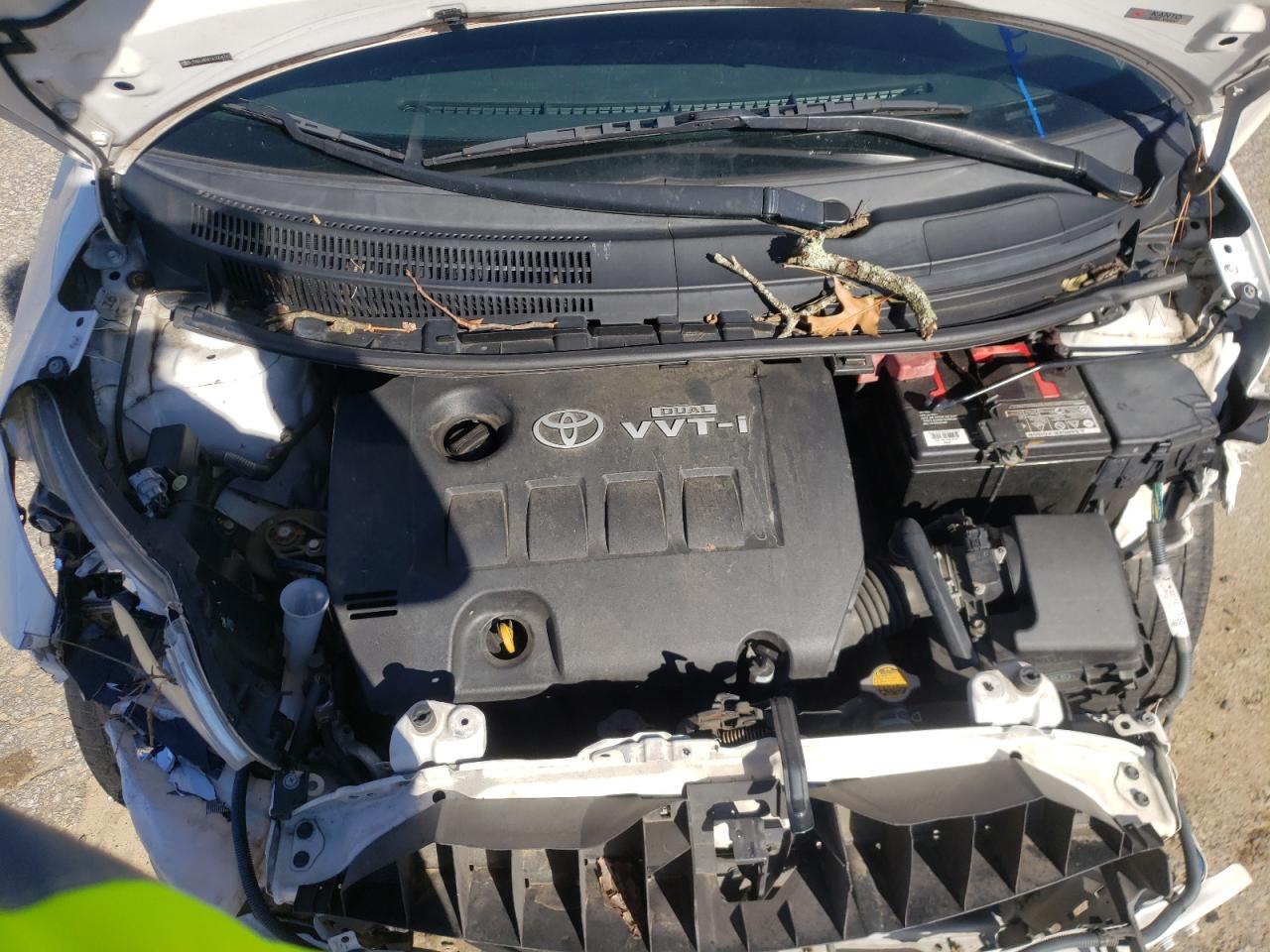 Photo 7 from auction – 2010 TOYOTA SCION XD with VIN JTKKU4B41A1004762