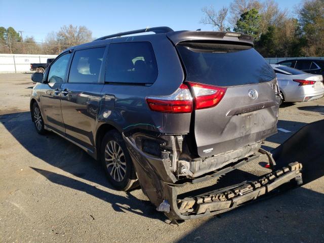 Photo 3 from auction – 2018 TOYOTA SIENNA XLE with VIN 5TDYZ3DC2JS917406