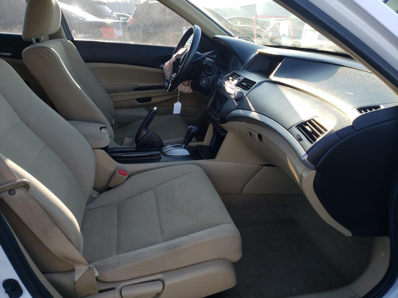 Photo 5 from auction – 2011 HONDA ACCORD LX with VIN 1HGCP2F33BA013121