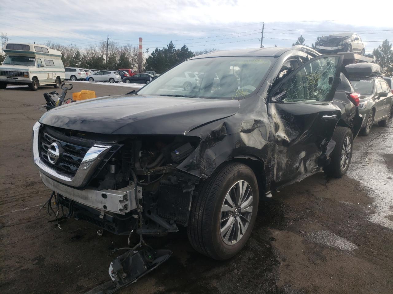 Photo 2 from auction – 2018 NISSAN PATHFINDER with VIN 5N1DR2MM2JC668345