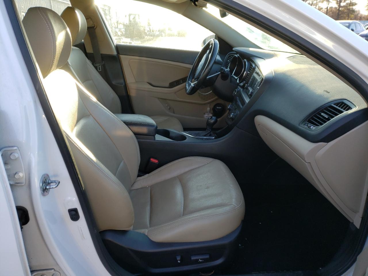 Photo 5 from auction – 2013 KIA OPTIMA EX with VIN 5XXGN4A72DG161134