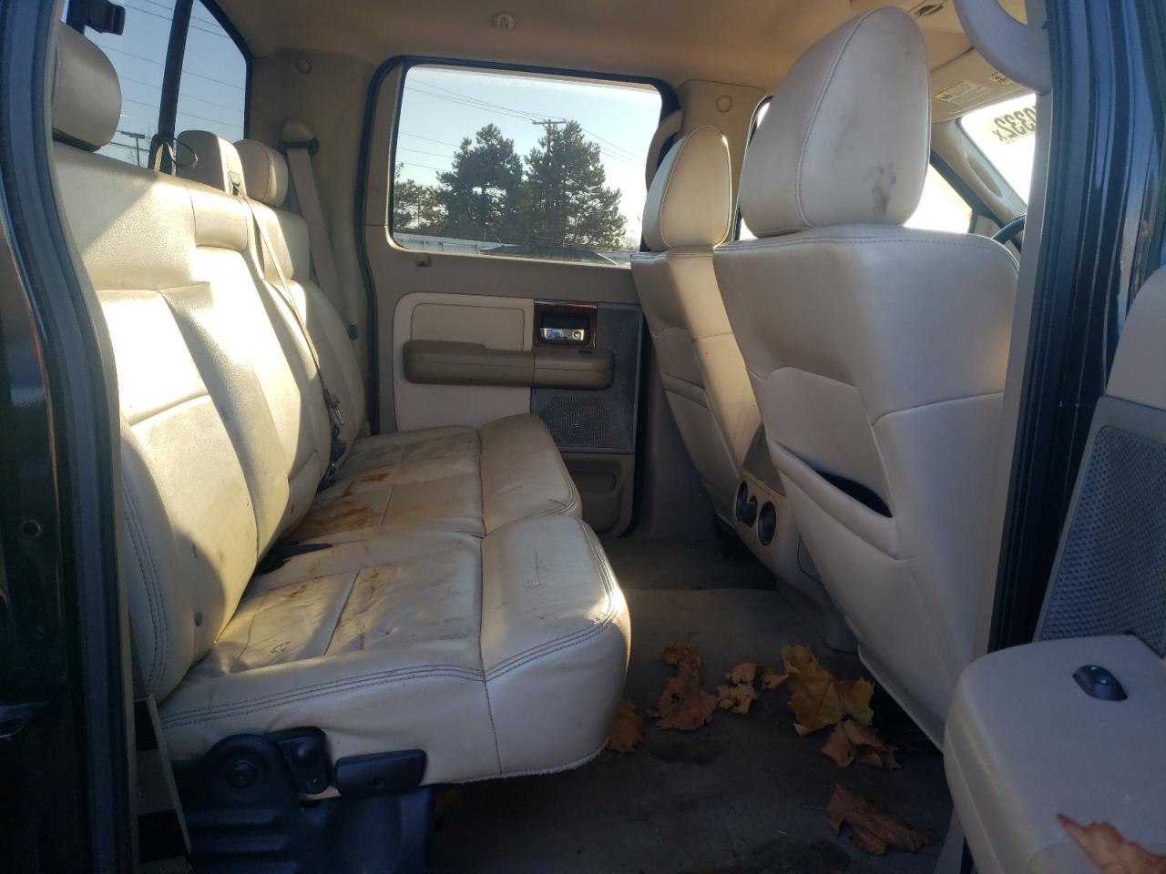 Photo 6 from auction – 2004 FORD F150 SUPER with VIN 1FTPW14594KA98657