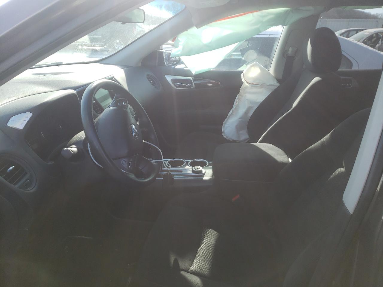 Photo 5 from auction – 2015 NISSAN PATHFINDER with VIN 5N1AR2MM4FC703817