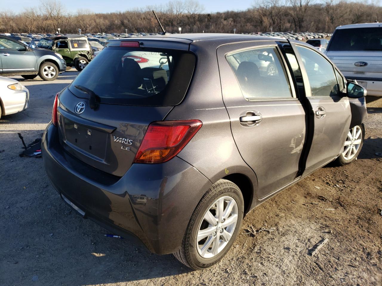 Photo 4 from auction – 2015 TOYOTA YARIS with VIN VNKKTUD36FA036622
