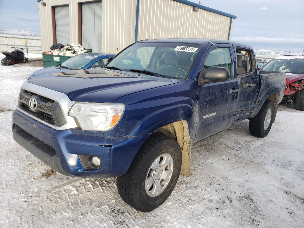 Photo 2 from auction – 2015 TOYOTA TACOMA DOU with VIN 3TMLU4EN9FM178606