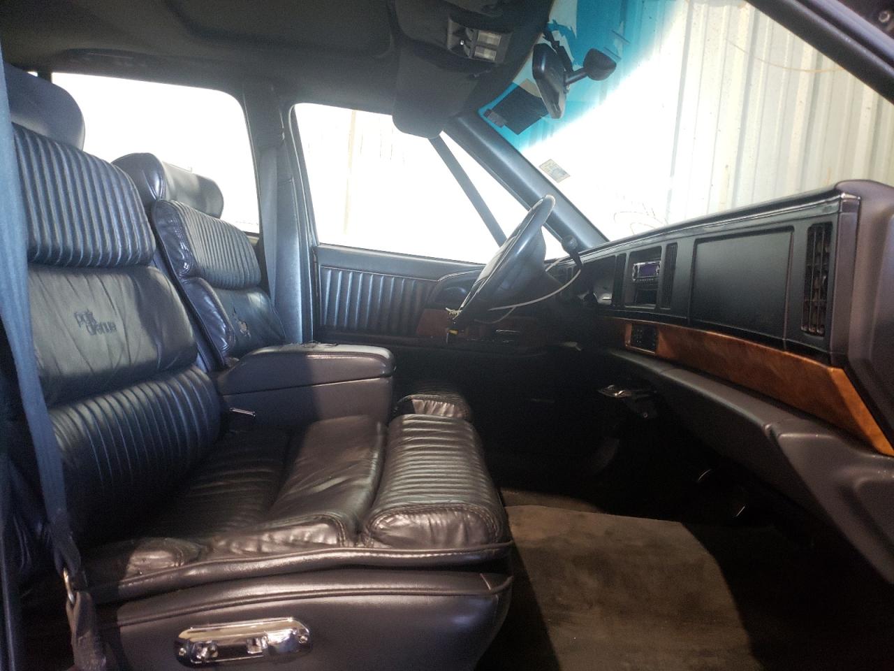 Photo 5 from auction – 1995 BUICK PARK AVENU with VIN 1G4CW52K8SH655580