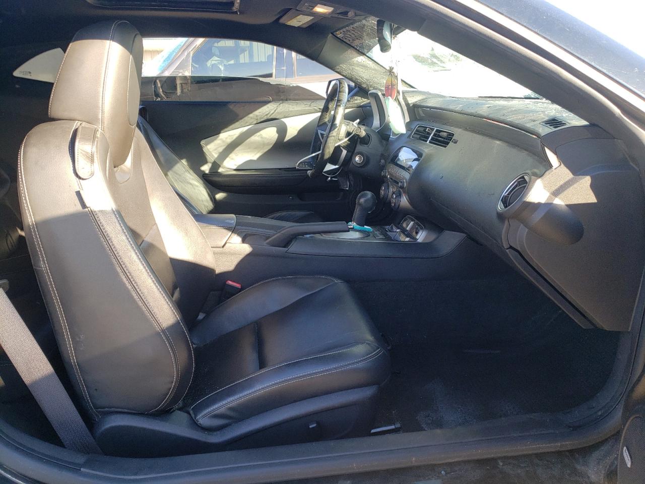 Photo 5 from auction – 2011 CHEVROLET CAMARO LT with VIN 2G1FC1ED4B9206815