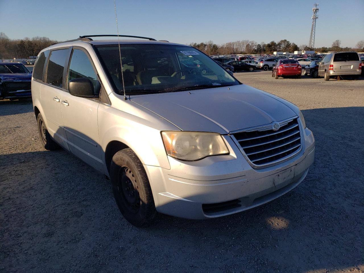 CHRYSLER TOWN & COU 2010 with VIN 2A4RR4DE0AR315165 - Photo from auction
