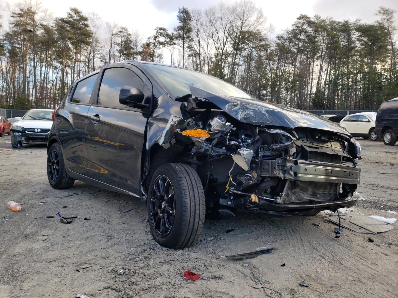 CHEVROLET SPARK 2019 with VIN KL8CA6SAXKC733802 - Photo from auction