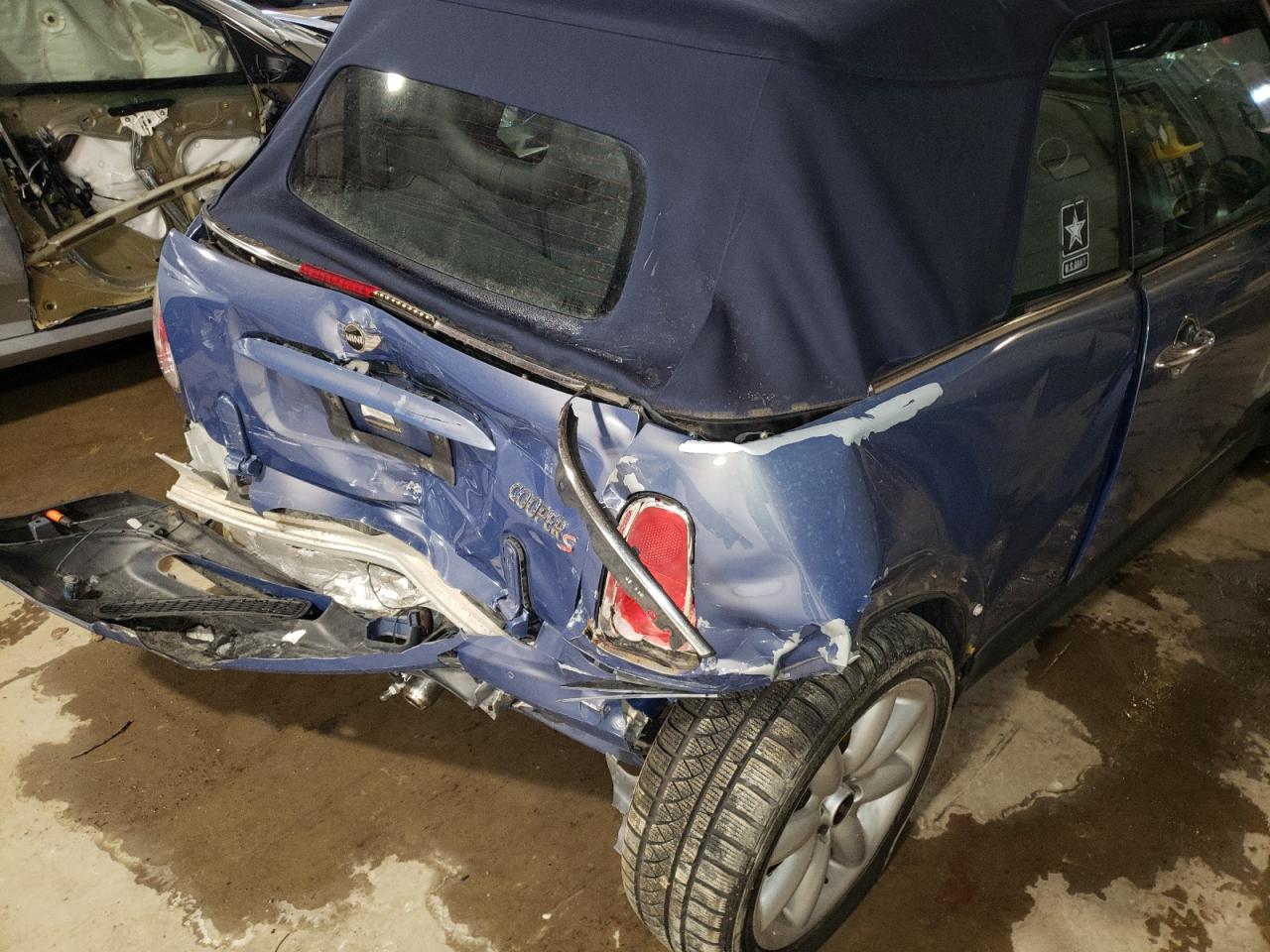 Photo 9 from auction – 2006 MINI COOPER S with VIN WMWRH33576TL93766