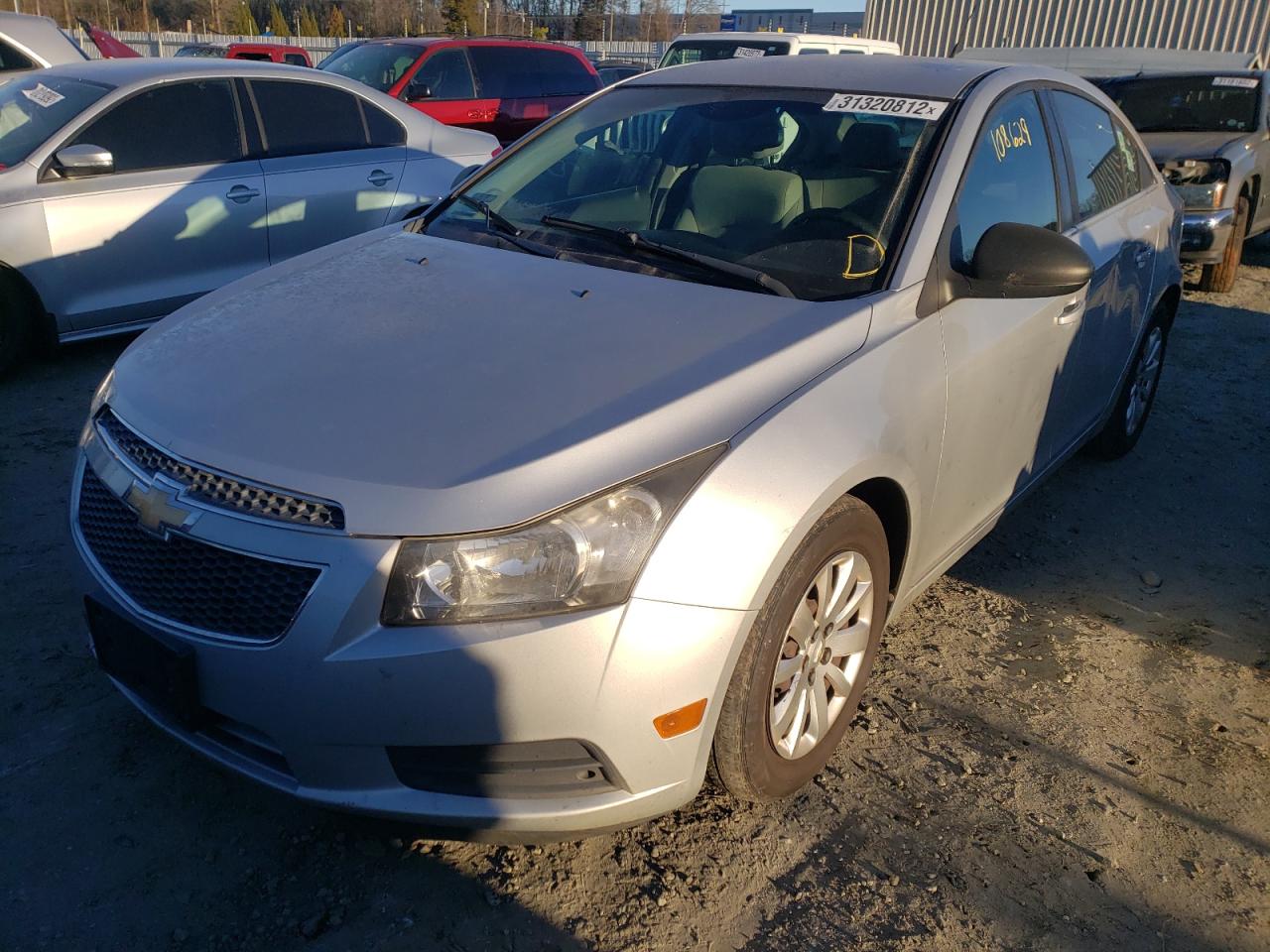 Photo 2 from auction – 2011 CHEVROLET CRUZE with VIN 1G1PC5SH2B7189372