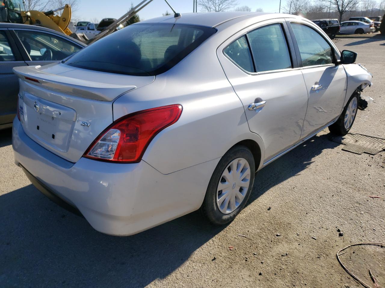 Photo 4 from auction – 2018 NISSAN VERSA S with VIN 3N1CN7AP7JK427983