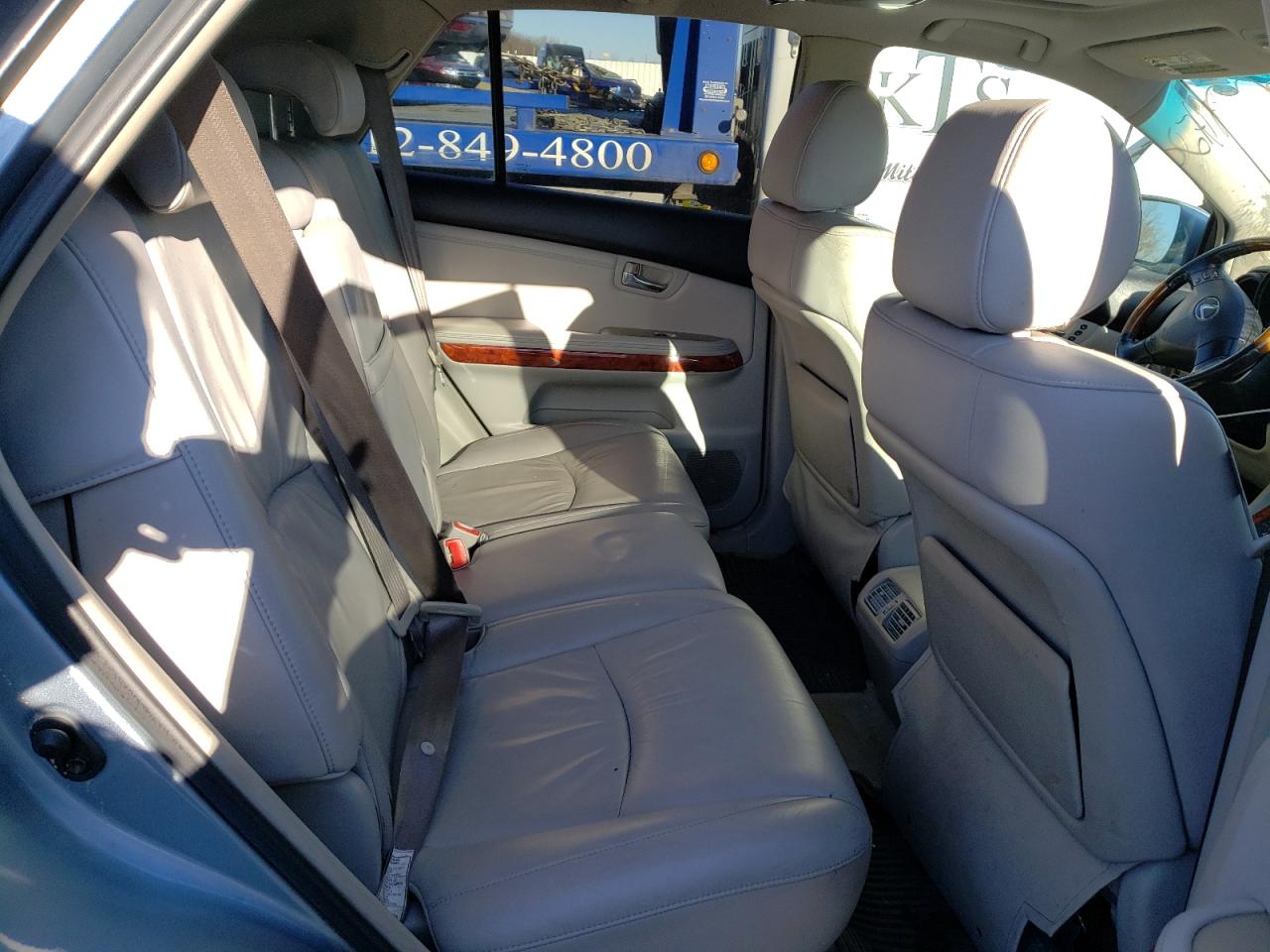 Photo 6 from auction – 2004 LEXUS RX 330 with VIN 2T2HA31U44C015448