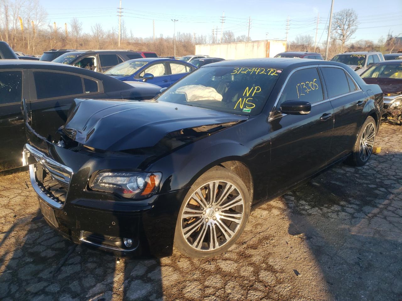 Photo 2 from auction – 2013 CHRYSLER 300 S with VIN 2C3CCABT5DH513624