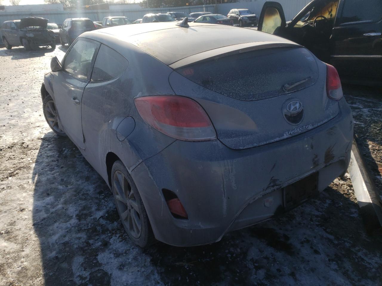 Photo 3 from auction – 2016 HYUNDAI VELOSTER with VIN KMHTC6AD5GU271563
