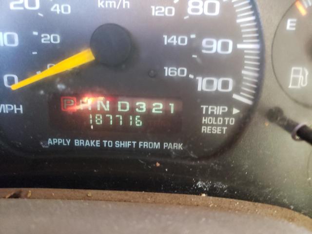 Photo 8 from auction – 2000 CHEVROLET ASTRO with VIN 1GBDM19W4YB211533
