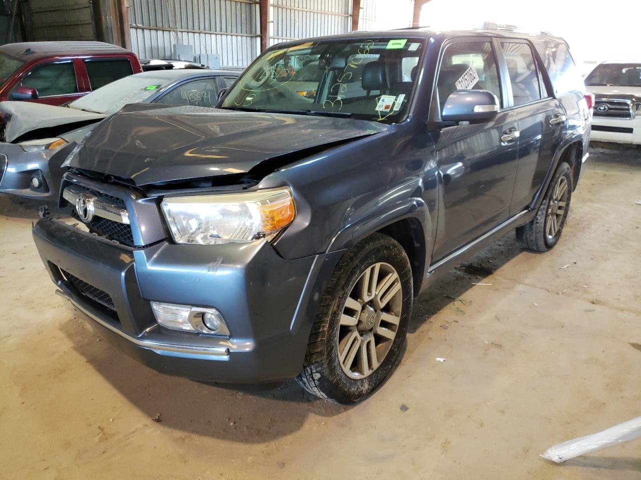 Photo 2 from auction – 2013 TOYOTA 4RUNNER SR with VIN JTEZU5JR4D5050071