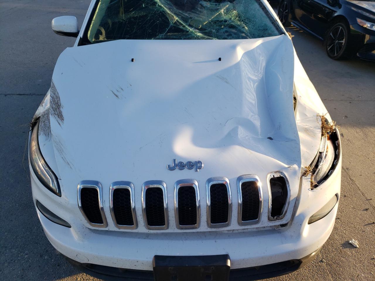 Photo 7 from auction – 2014 JEEP CHEROKEE L with VIN 1C4PJLCS0EW194401