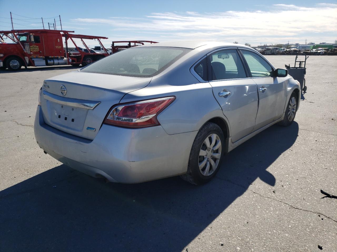 Photo 4 from auction – 2013 NISSAN ALTIMA 2.5 with VIN 1N4AL3AP6DC204790