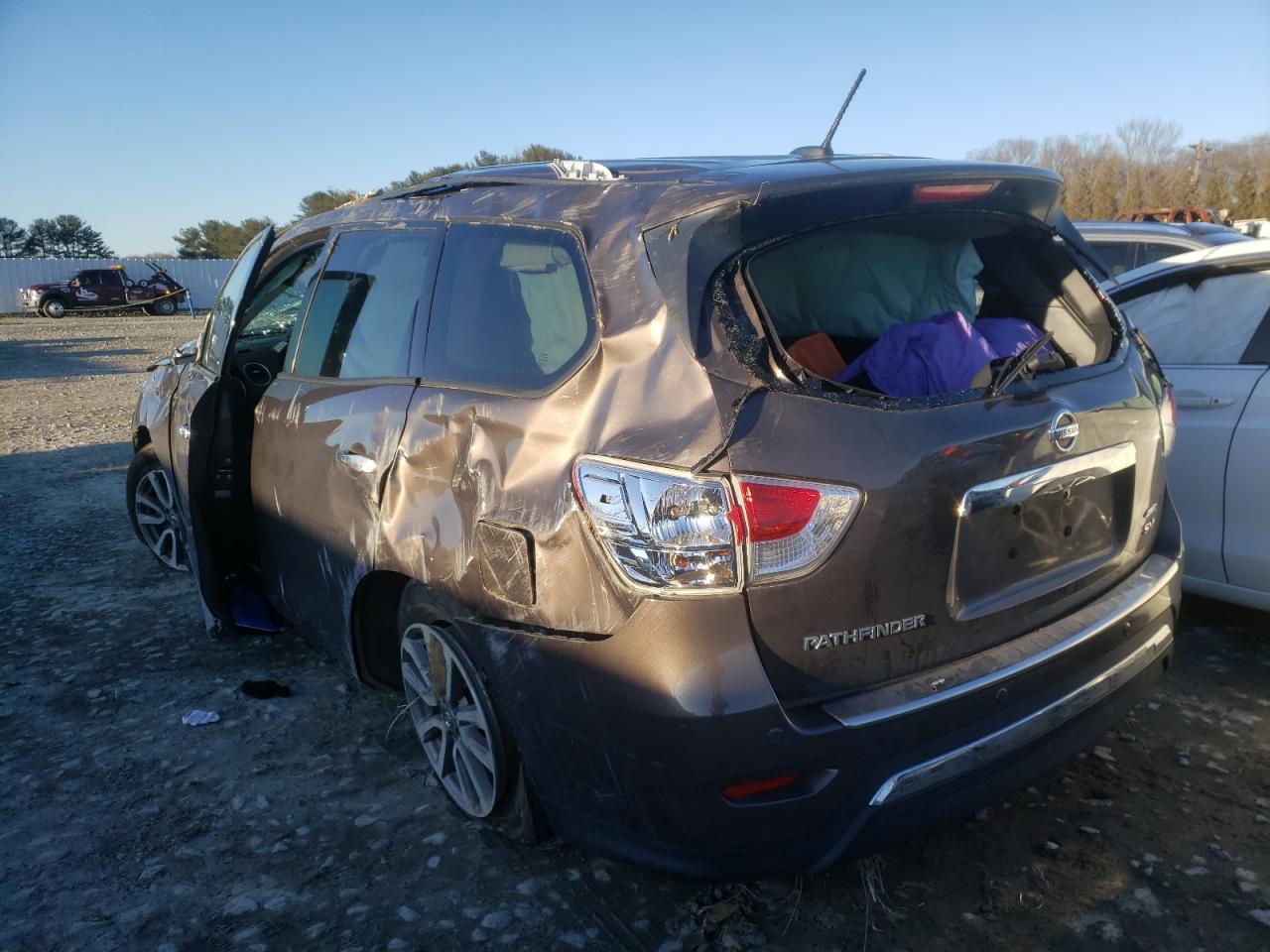 Photo 3 from auction – 2016 NISSAN PATHFINDER with VIN 5N1AR2MM9GC614360