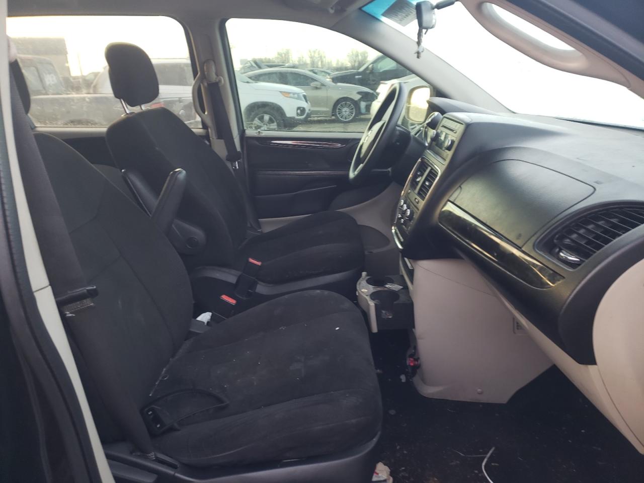 Photo 5 from auction – 2012 DODGE GRAND CARA with VIN 2C4RDGBG6CR101018
