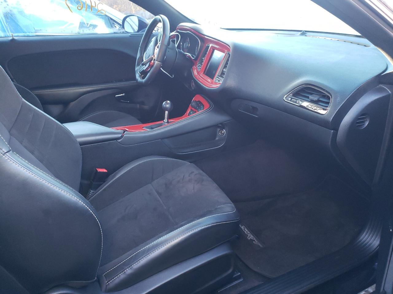 Photo 5 from auction – 2016 DODGE CHALLENGER with VIN 2C3CDZC93GH336042