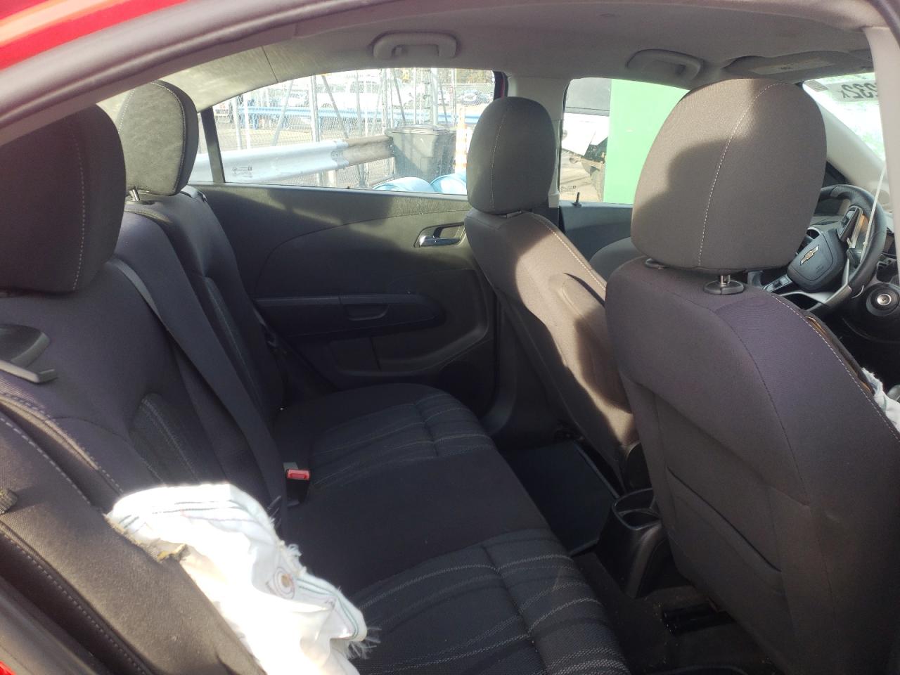 Photo 6 from auction – 2015 CHEVROLET SONIC LT with VIN 1G1JC5SH8F4158222