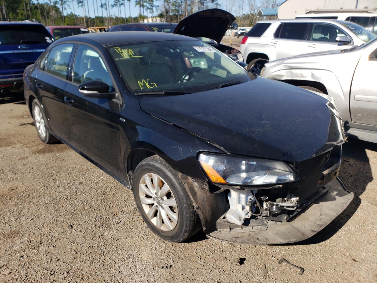 Photo 1 from auction – 2015 VOLKSWAGEN PASSAT S with VIN 1VWAS7A3XFC068455
