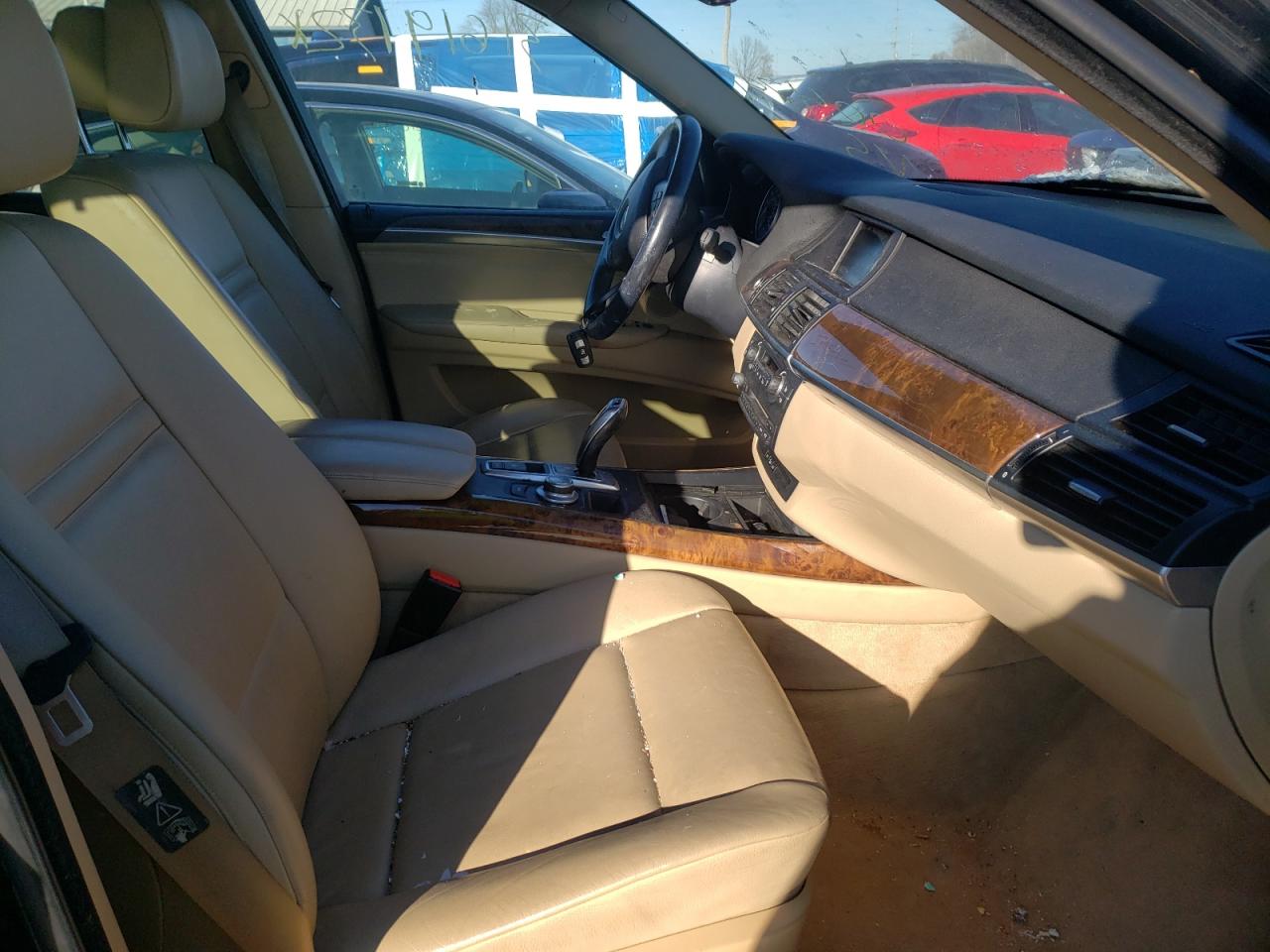 Photo 5 from auction – 2008 BMW X5 3.0I with VIN 5UXFE43558L004791