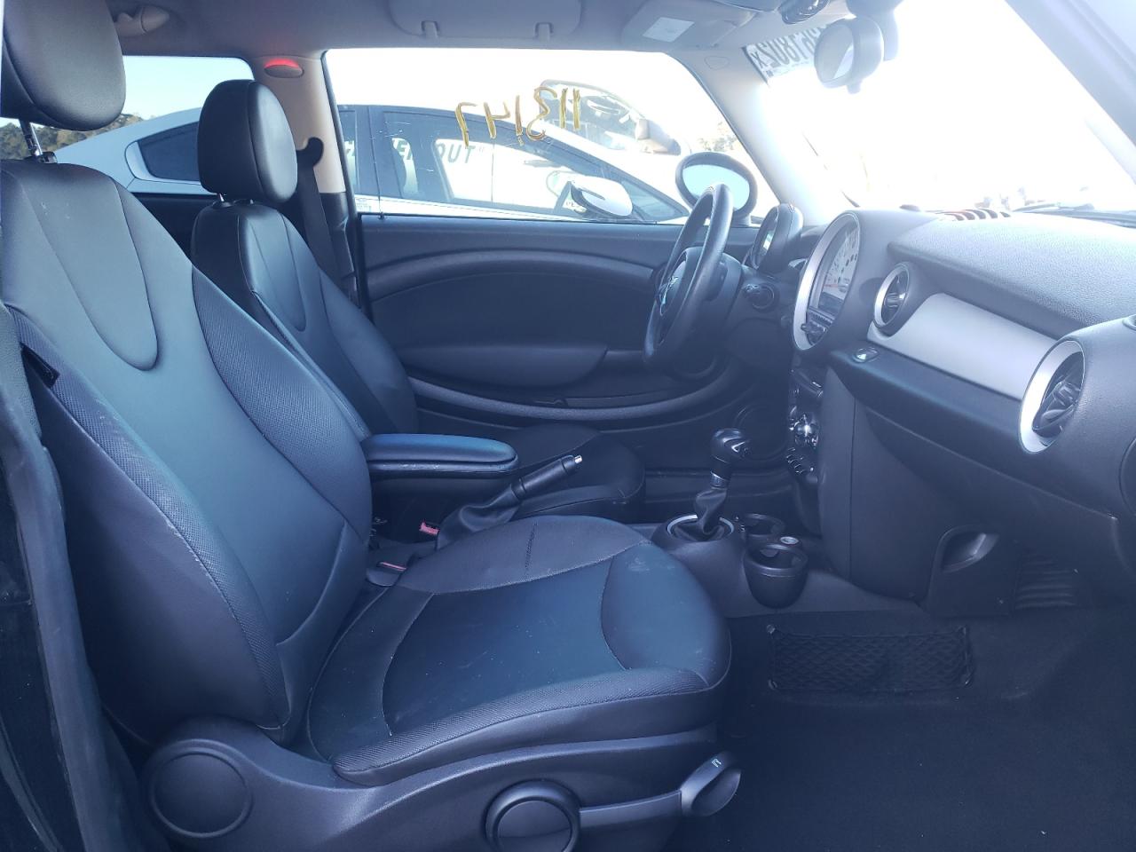 Photo 5 from auction – 2013 MINI COOPER with VIN WMWSU3C53DT690589